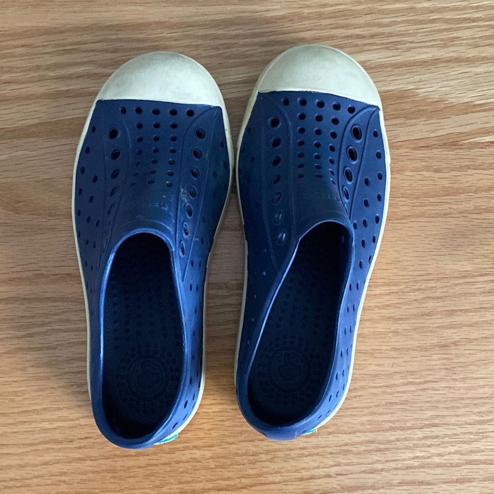 Blue Native Youth Kids Shoes Size 11